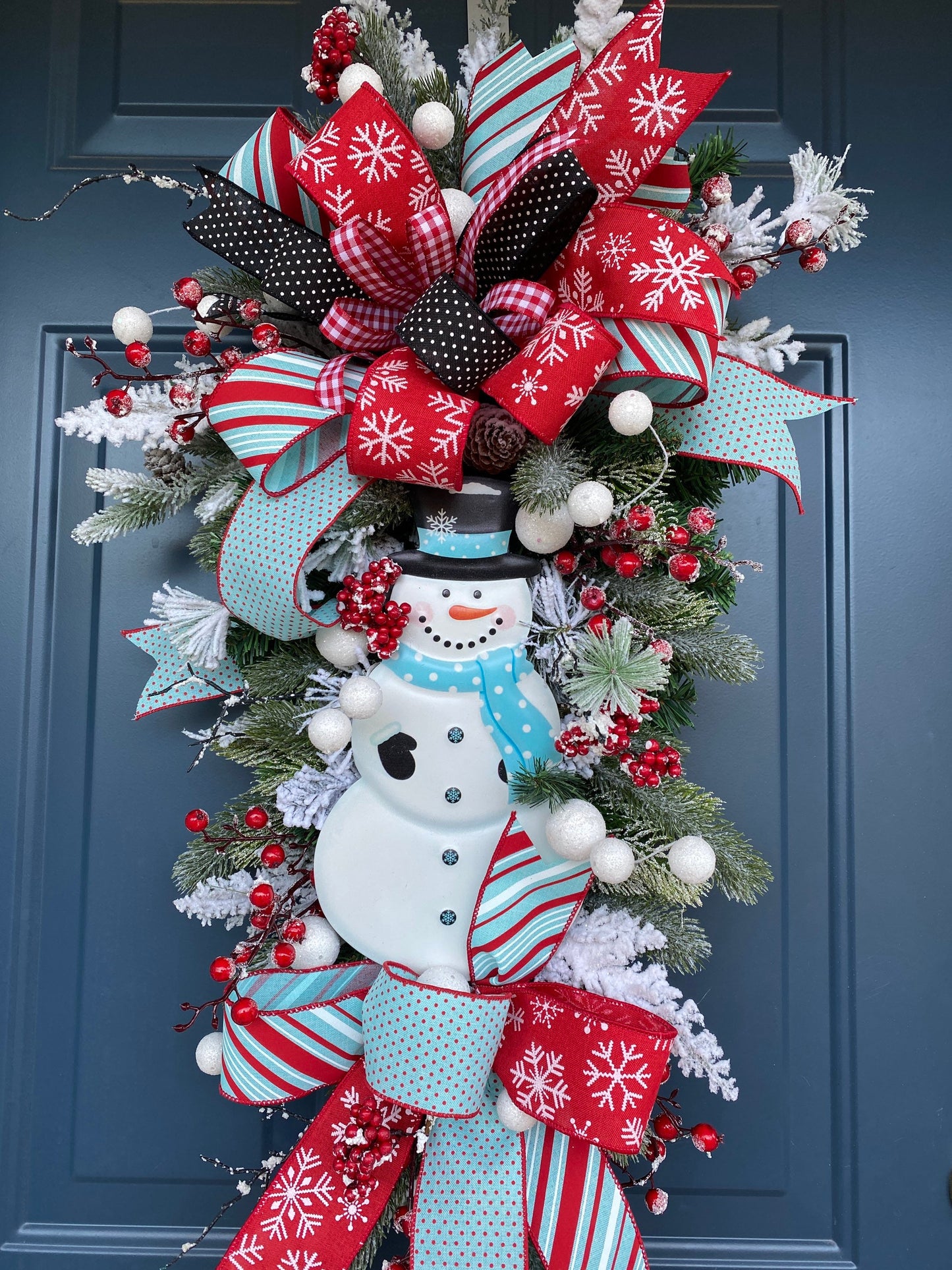 Winter Snowman Teardrop Swag Wreath for Front Door, Snowy Decor for Christmas and Winter, Frosty Decoration for front door