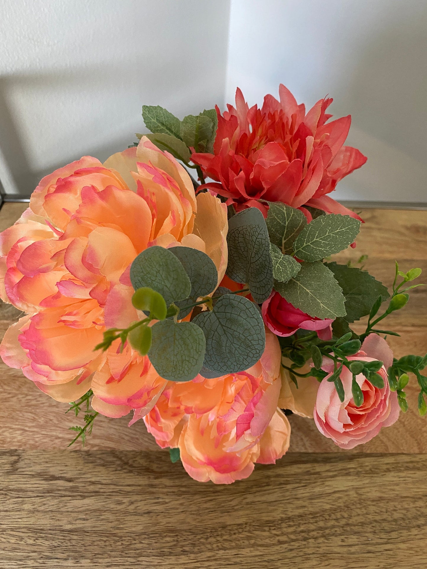 Bottle Bouquet Holder, Make Floral Bouquets that Clip on to Wine Bottles and Candles, Floral Supplies, DIY Wedding Table Flower Arranging,