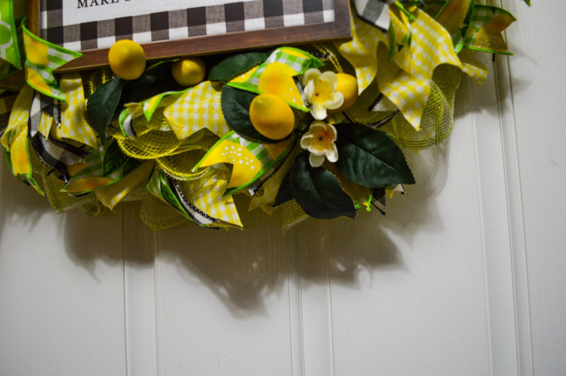 Lemon Wreath for Front Door, Lemon Kitchen Decor, Yellow Green Lemonade Door Hanger, Lemon Porch Decor, Summer Lemonade Wreath,