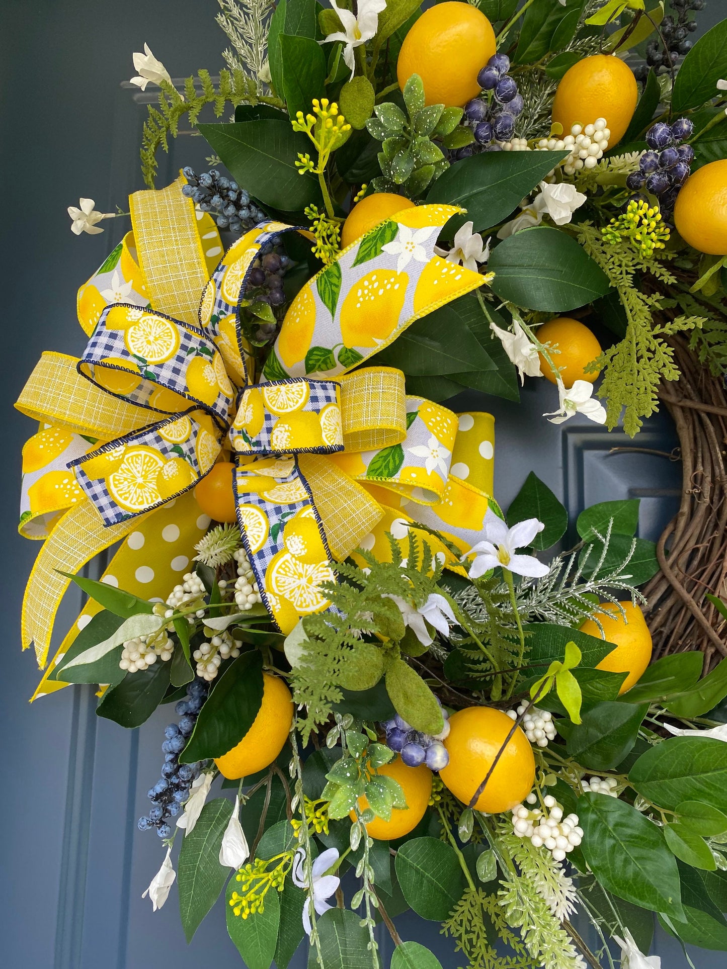 Summer Lemon and Blueberry Grapevine Wreath, Kitchen Lemon Décor, Farmhouse Fresh Citrus, Yellow and Blue Summer Fruit Door Hanger