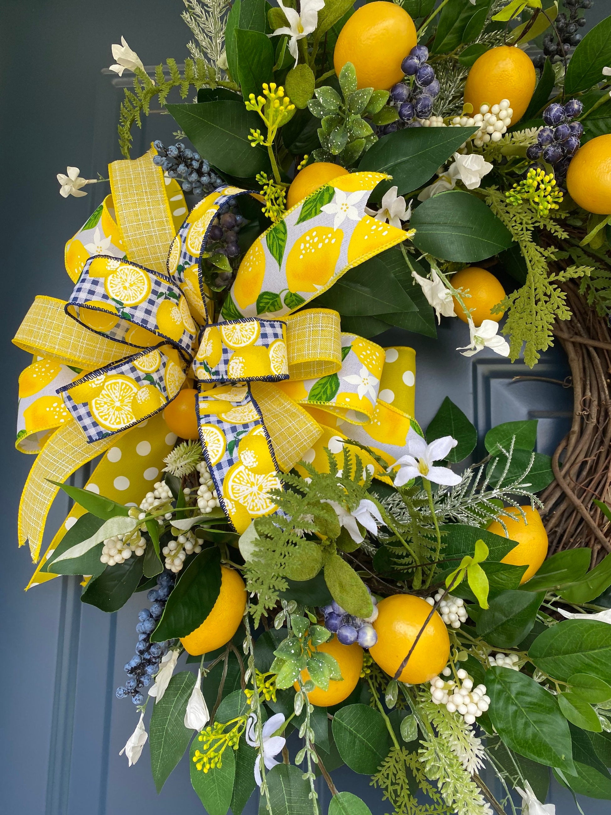 Summer Lemon and Blueberry Grapevine Wreath, Kitchen Lemon Décor, Farmhouse Fresh Citrus, Yellow and Blue Summer Fruit Door Hanger