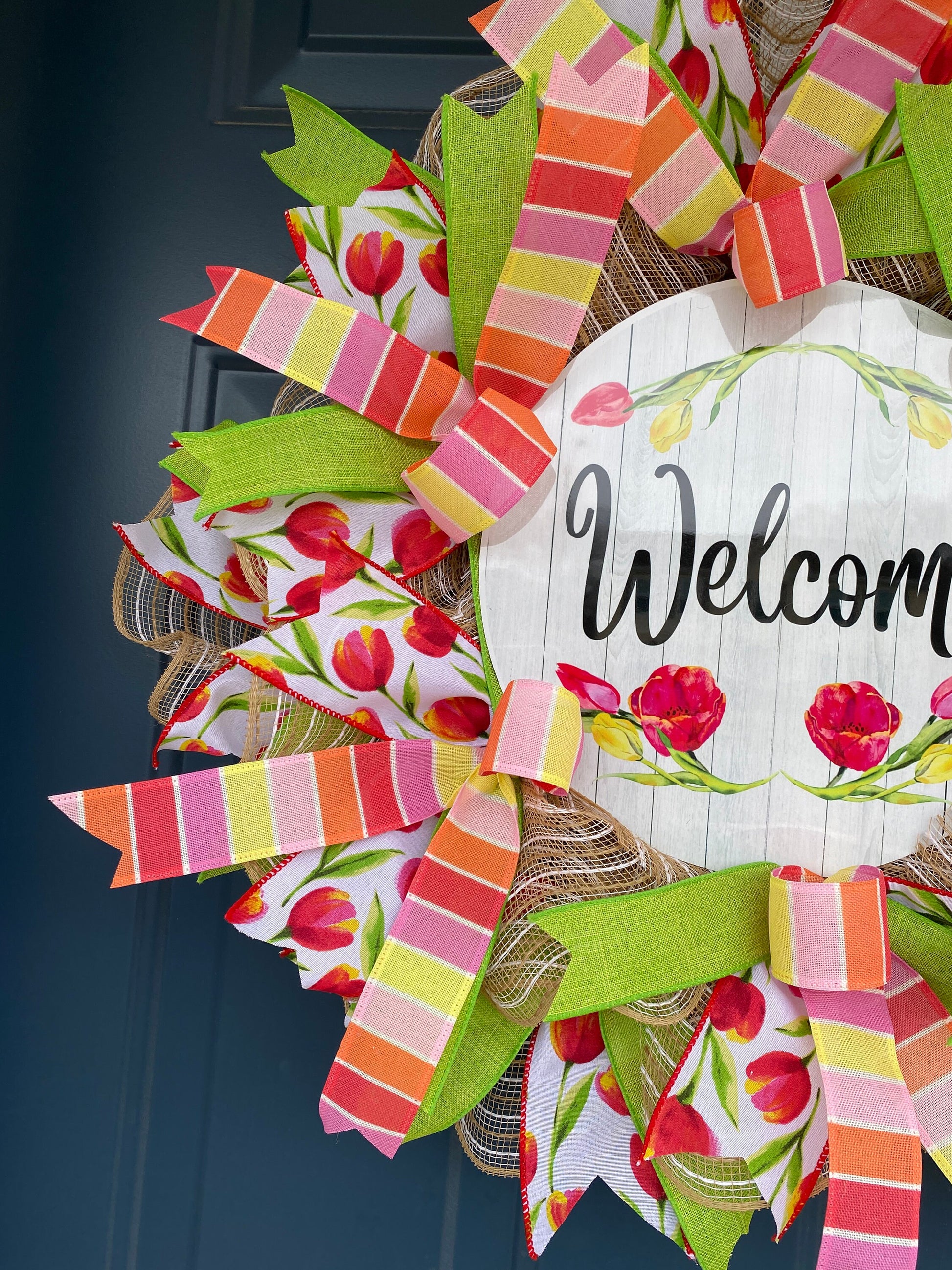 Slim Spring Tulip Wreath for Front Door, Spring Welcome Wreath, coral pink Spring Decoration, low profile wreath for behind storm door