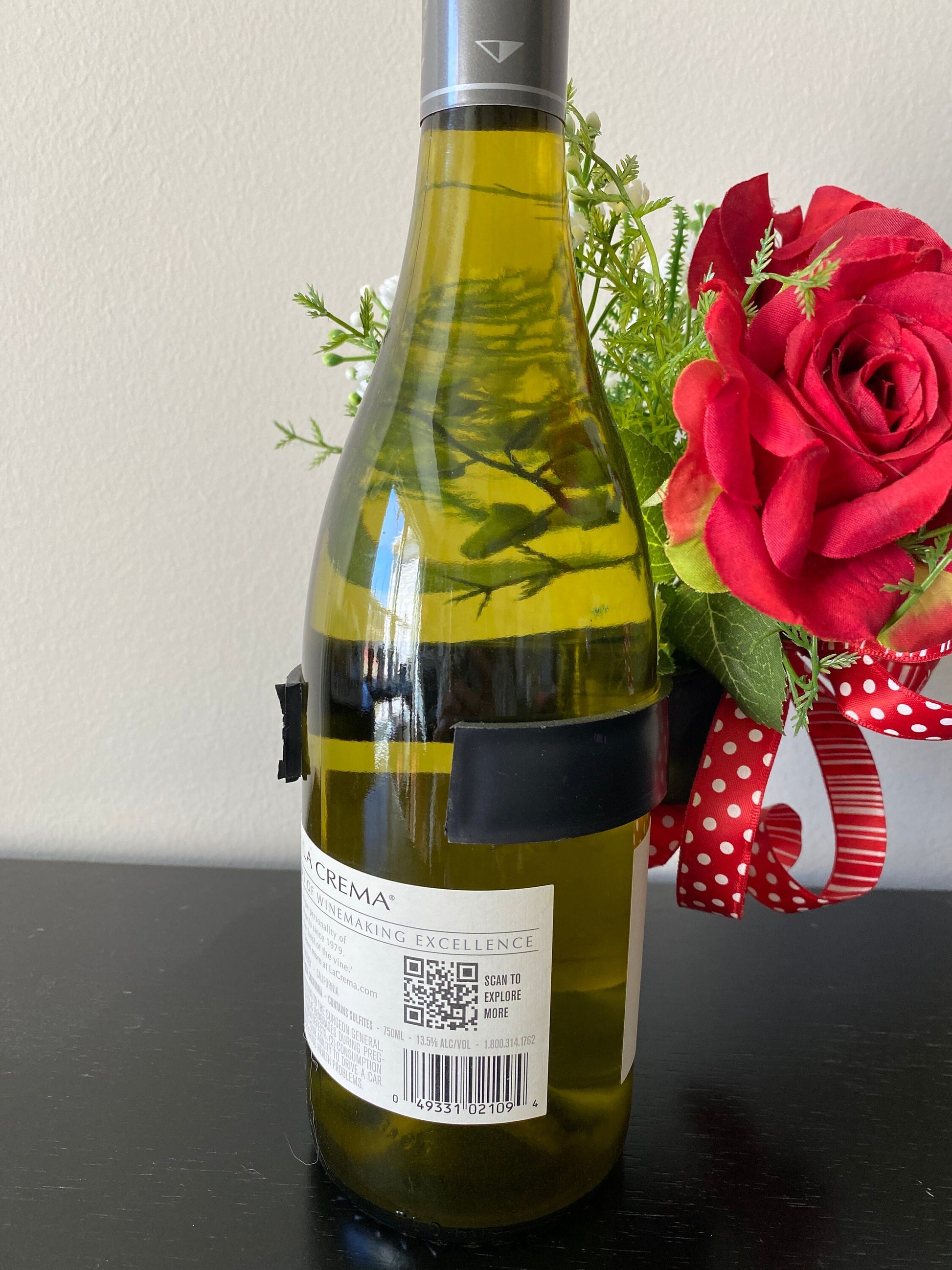 Bottle Bouquet Holder, Make Floral Bouquets that Clip on to Wine Bottles and Candles, Floral Supplies, DIY Wedding Table Flower Arranging,