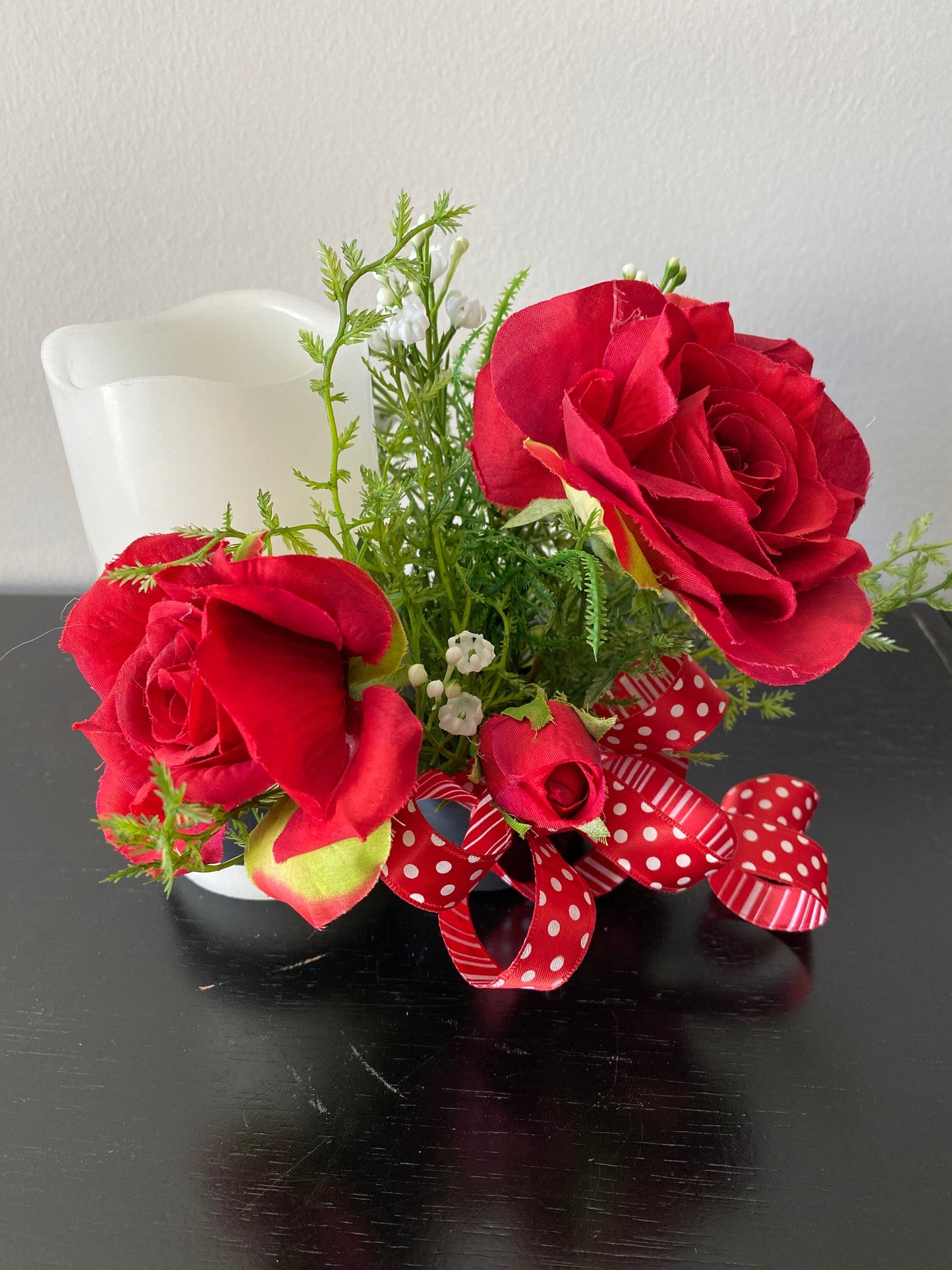 Bottle Bouquet Holder, Make Floral Bouquets that Clip on to Wine Bottles and Candles, Floral Supplies, DIY Wedding Table Flower Arranging,