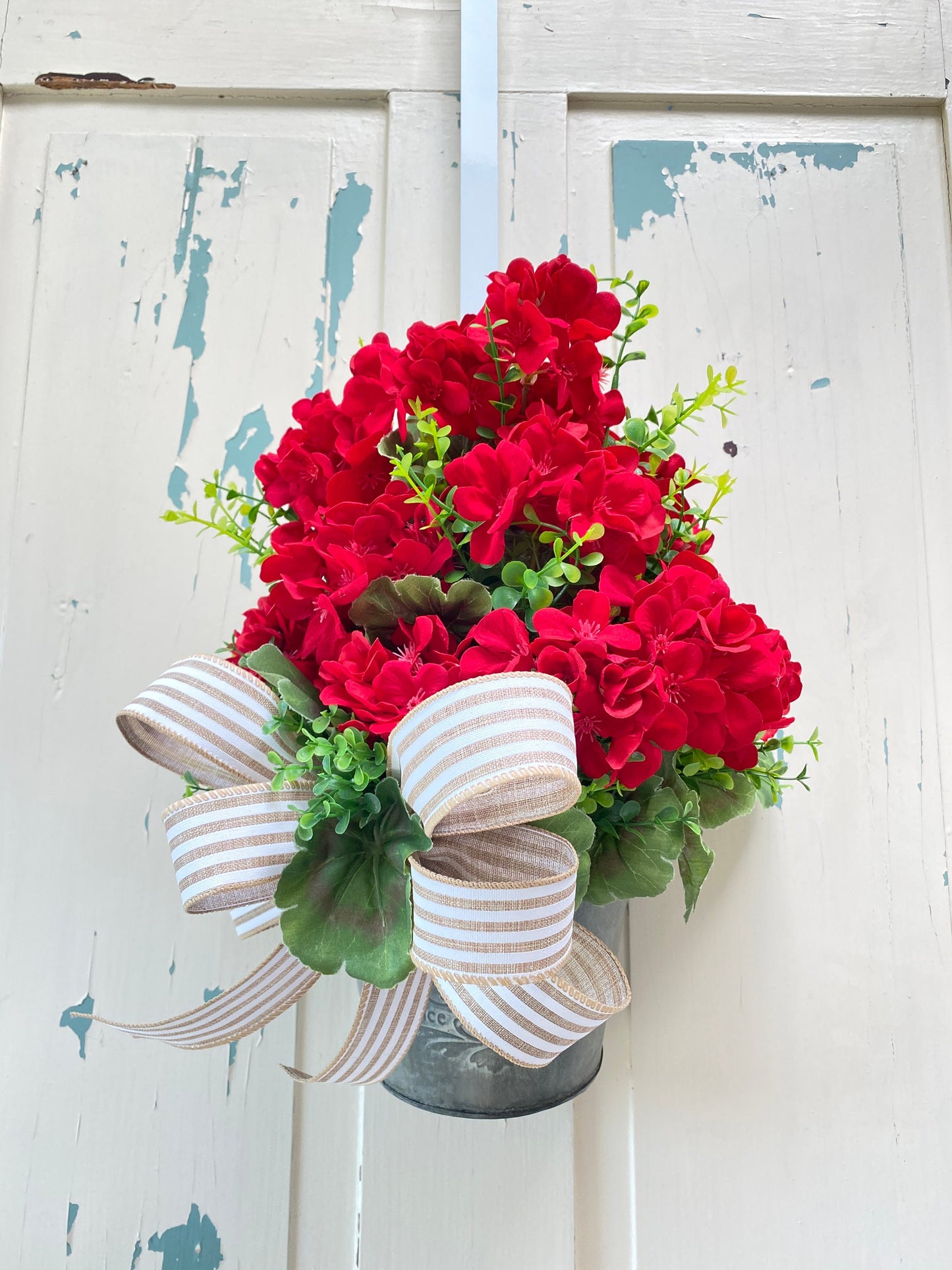 Summer Red Geranium Door Bucket Wreath for Front Door, Rustic Red Geranium Wreath, Red Geranium Boxwood Porch Arrangement, Hanging Basket
