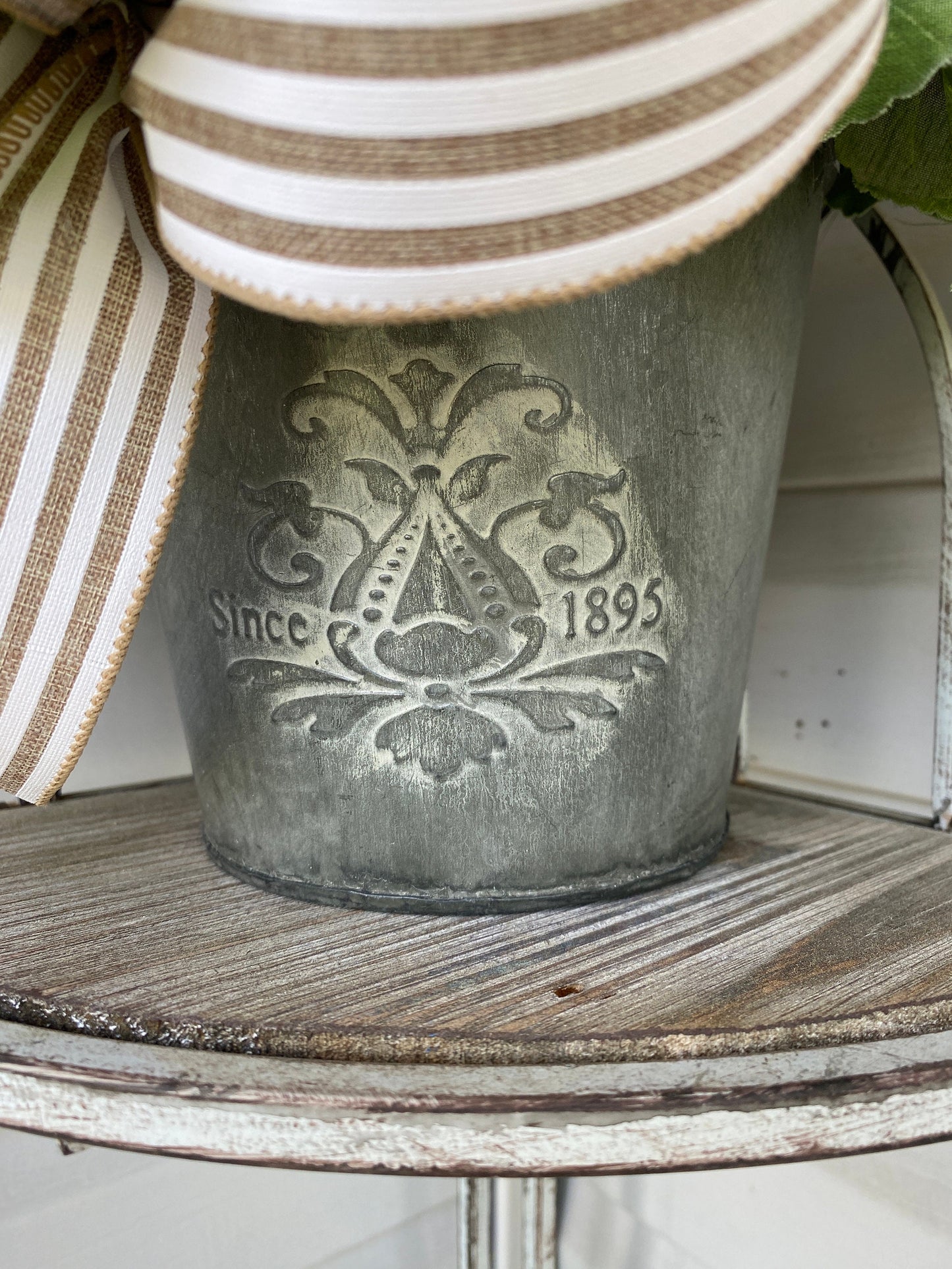 Summer Red Geranium Door Bucket Wreath for Front Door, Rustic Red Geranium Wreath, Red Geranium Boxwood Porch Arrangement, Hanging Basket