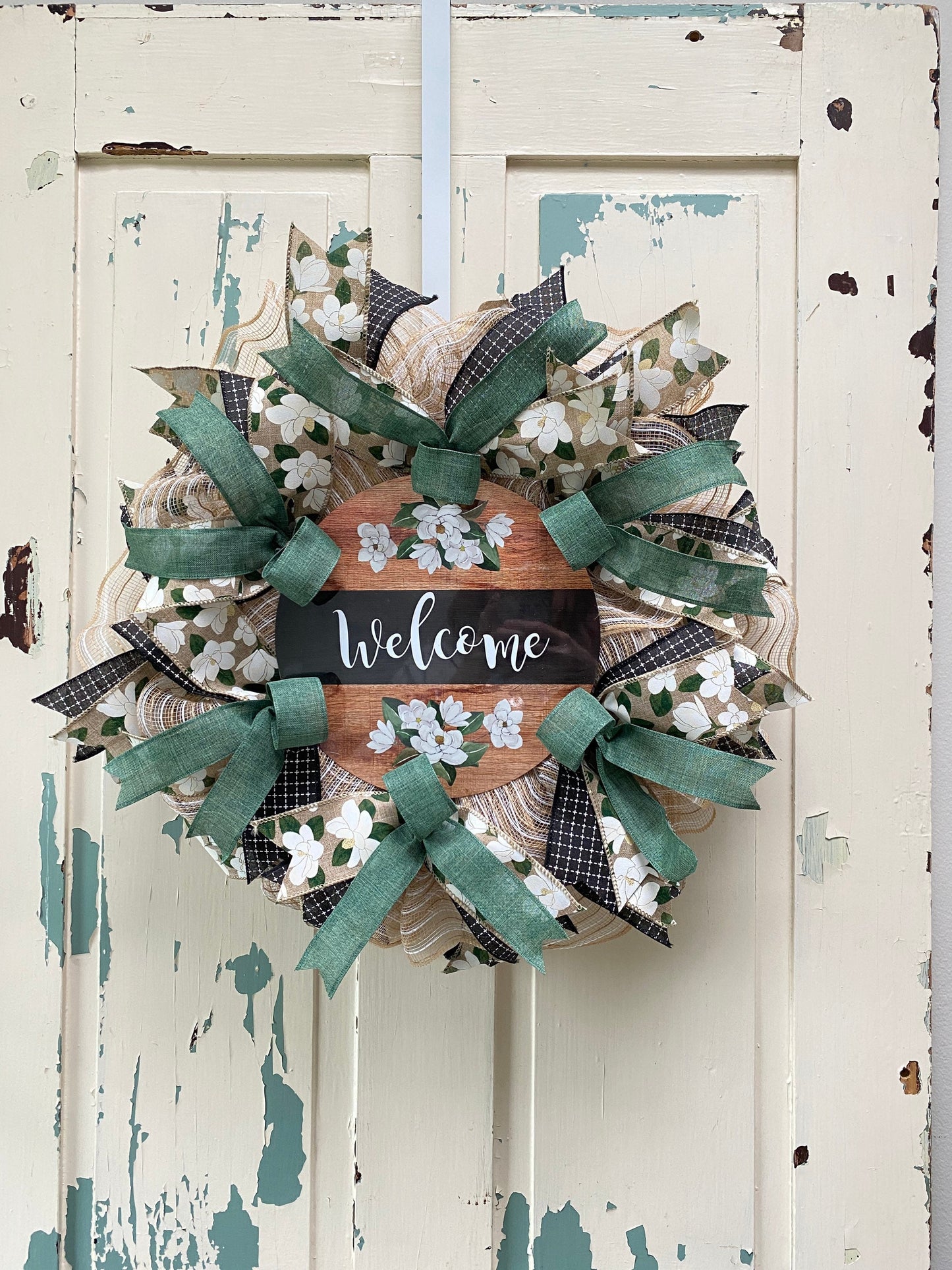 Magnolia year round wreath for front door, thin Magnolia Welcome Wreath, minimalist door decor, Spring Magnolia farmhouse decoration