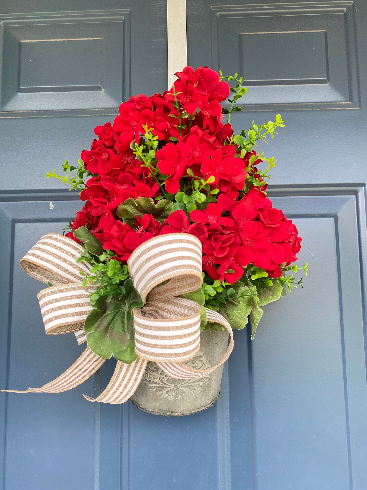 Summer Red Geranium Door Bucket Wreath for Front Door, Rustic Red Geranium Wreath, Red Geranium Boxwood Porch Arrangement, Hanging Basket