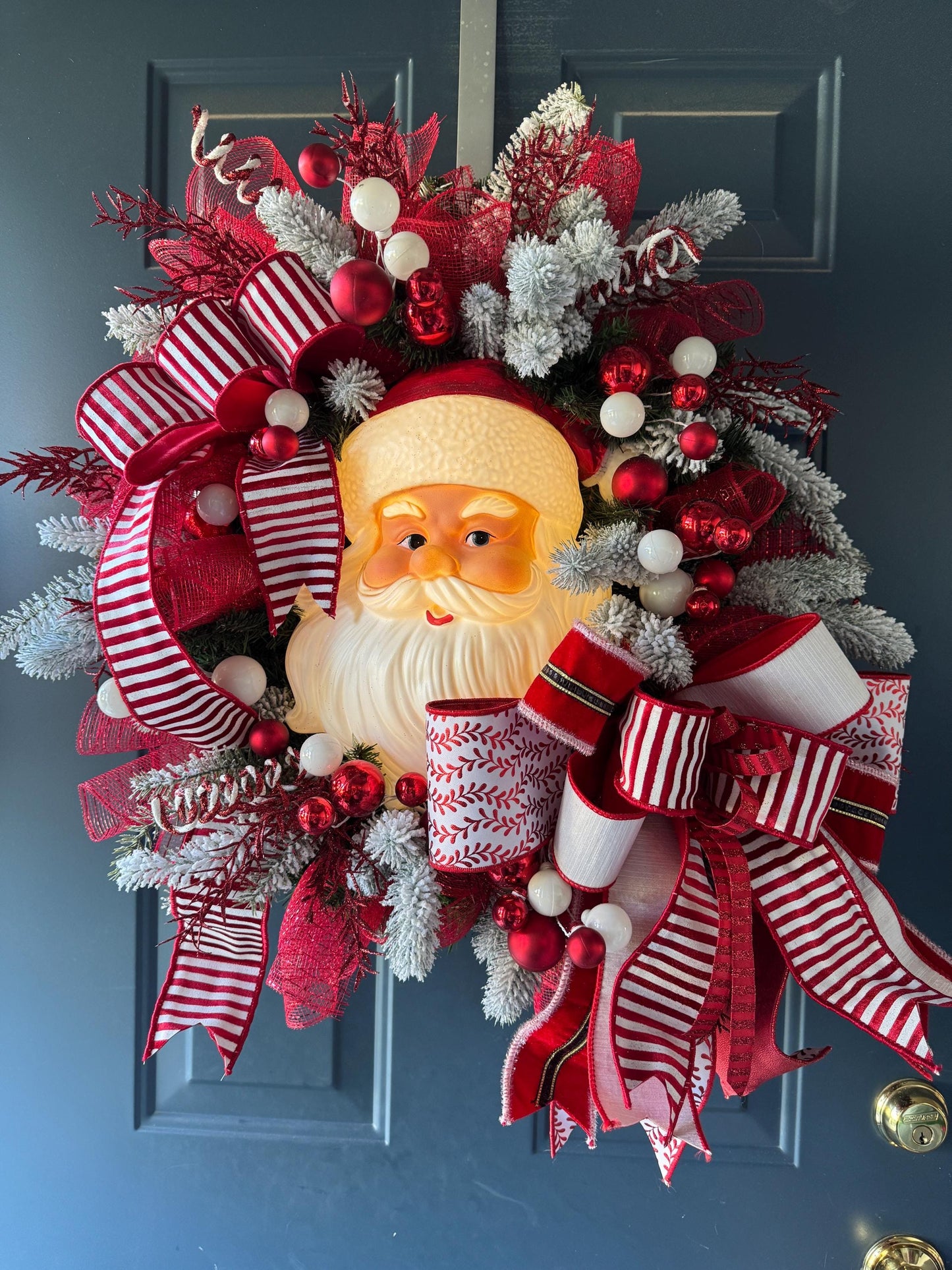 Vintage Santa Christmas Wreath
