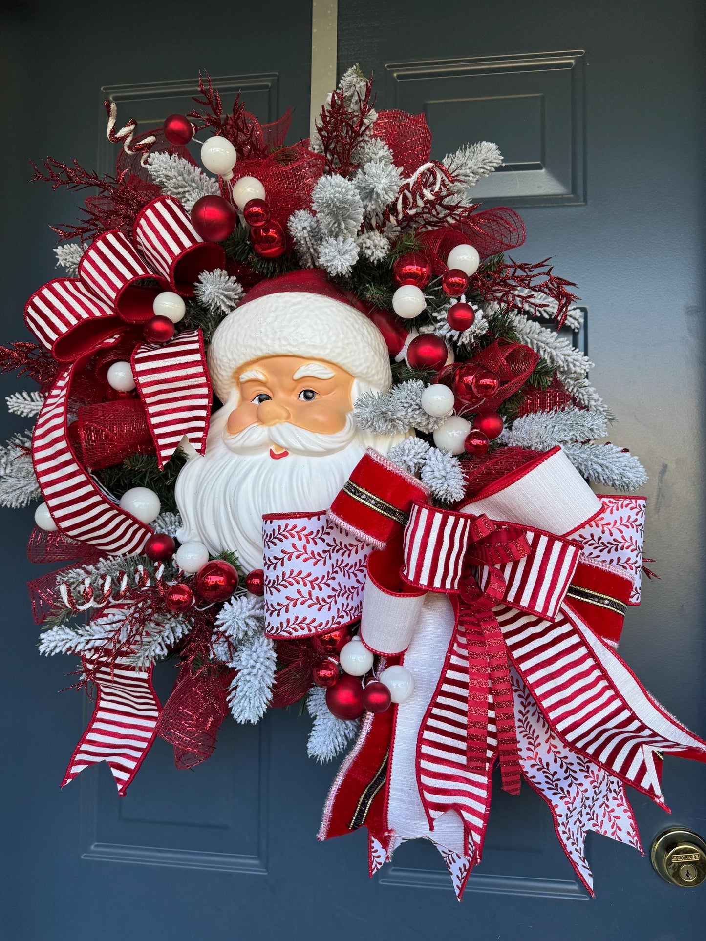 Vintage Santa Christmas Wreath