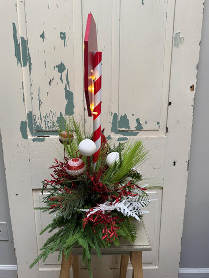 Santa Stop Here Christmas Arrangement, Light Up Pole Sign with Holiday Greenery, Santa Decor for Porch or Entryway
