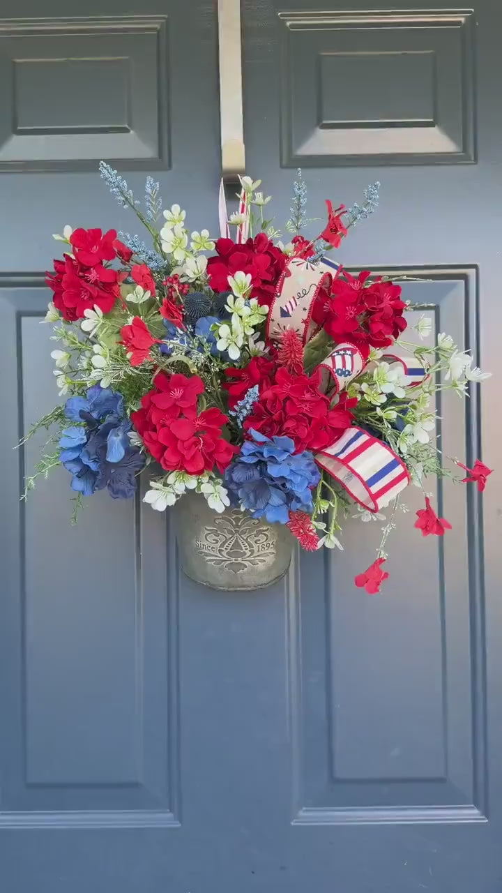 Patriotic Hanging Wall Bucket
