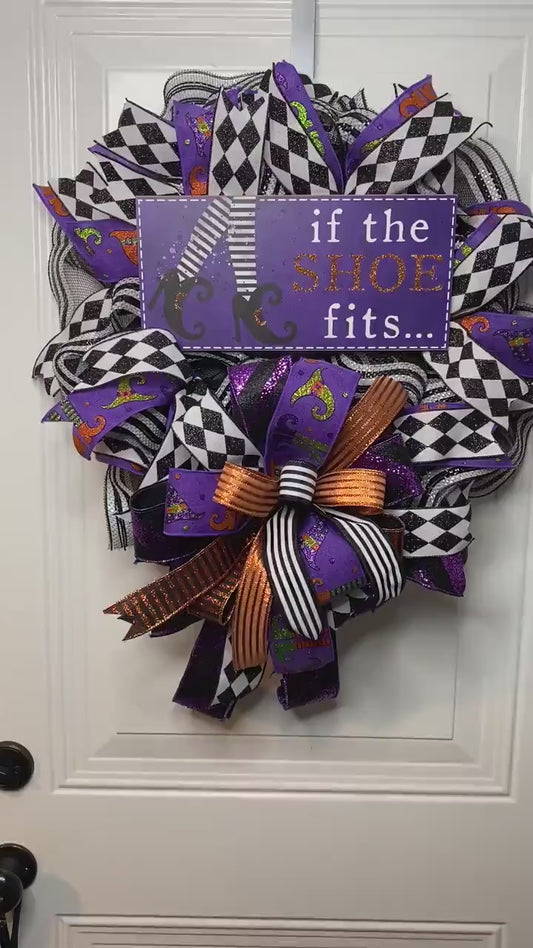Outdoor Halloween Witch Wreath For Your Front Door, Whimsical Salem Witch Porch Wall Decor, Halloween Party Decorations, Shoe Lover Wreath