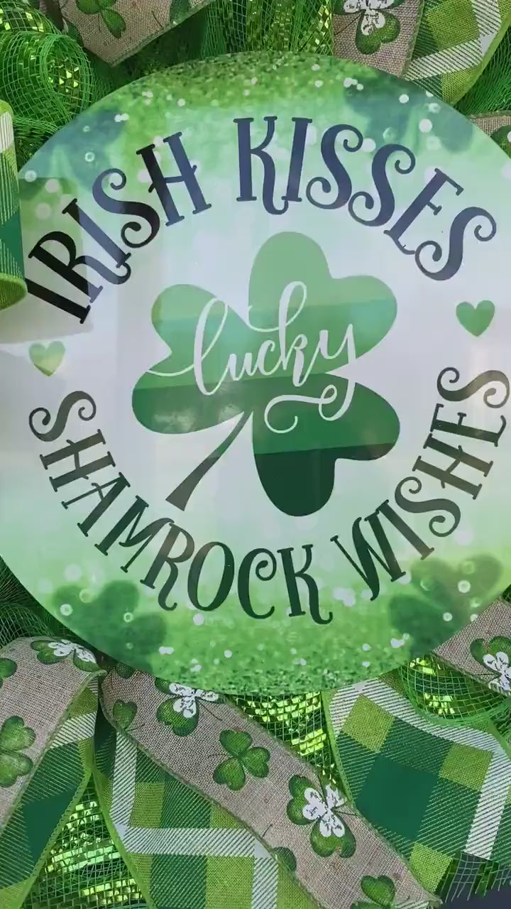 St Patrick's Day Shamrock Wreath for Front Door, Irish Welcome Decoration, Green and White Irish Kisses Shamrock Wishes  Wreath