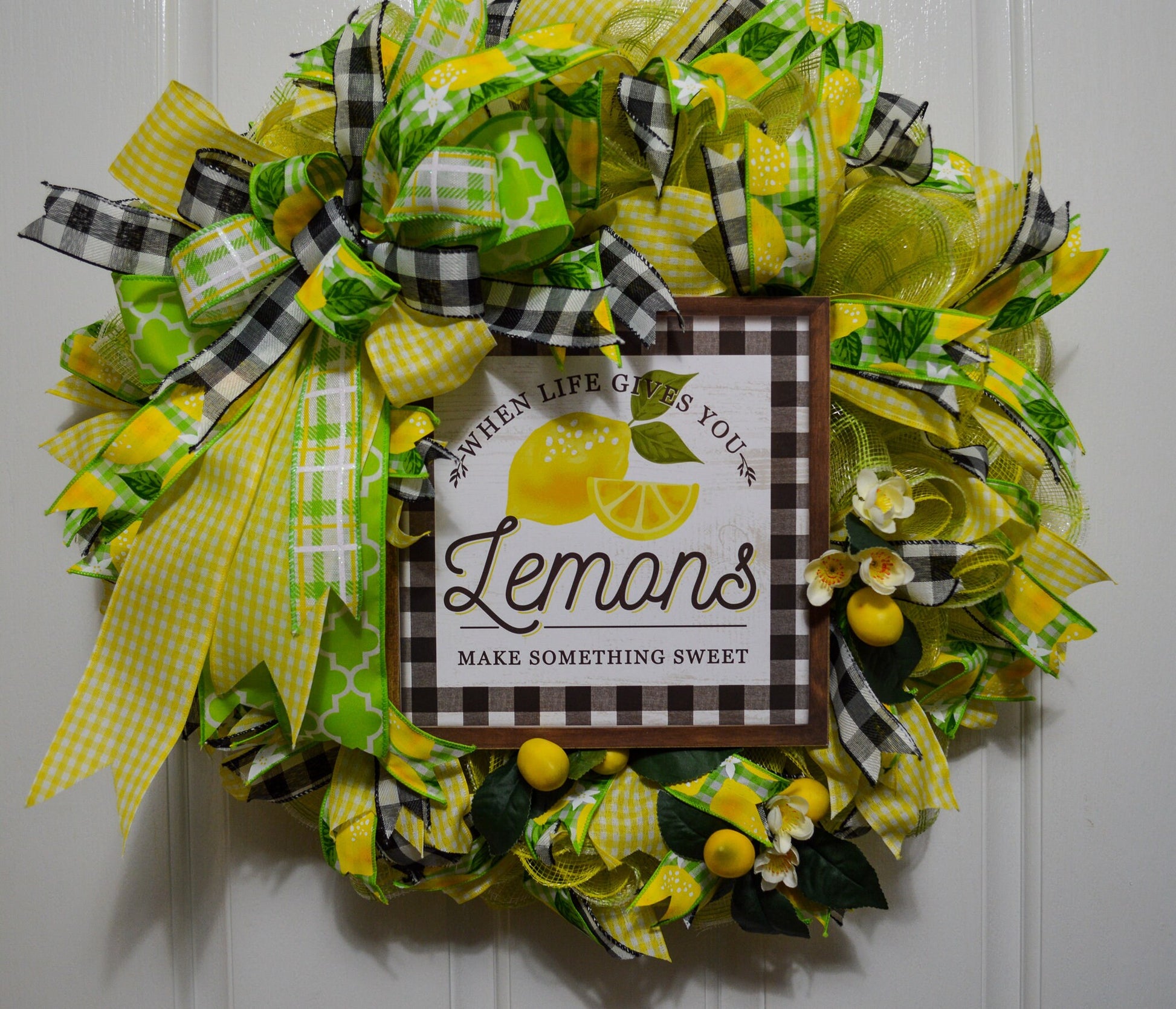 Lemon Wreath for Front Door, Lemon Kitchen Decor, Yellow Green Lemonade Door Hanger, Lemon Porch Decor, Summer Lemonade Wreath,