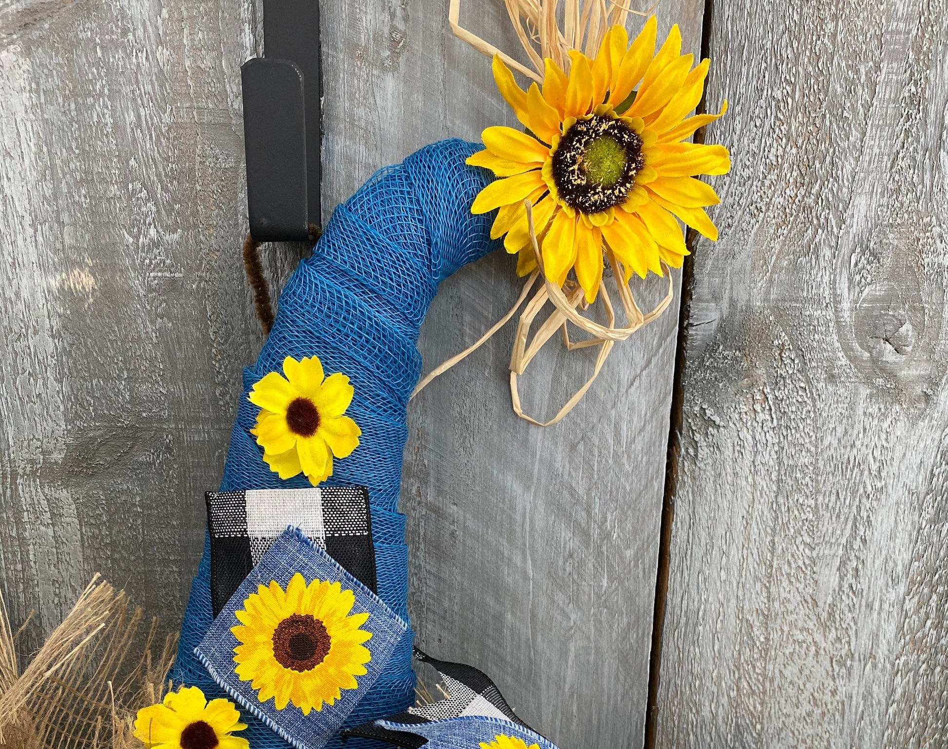 Scarecrow Hat Wreath For Front Door, Buffalo Black and White Plaid Fall Door Wreath, Sunflower Door Hanger