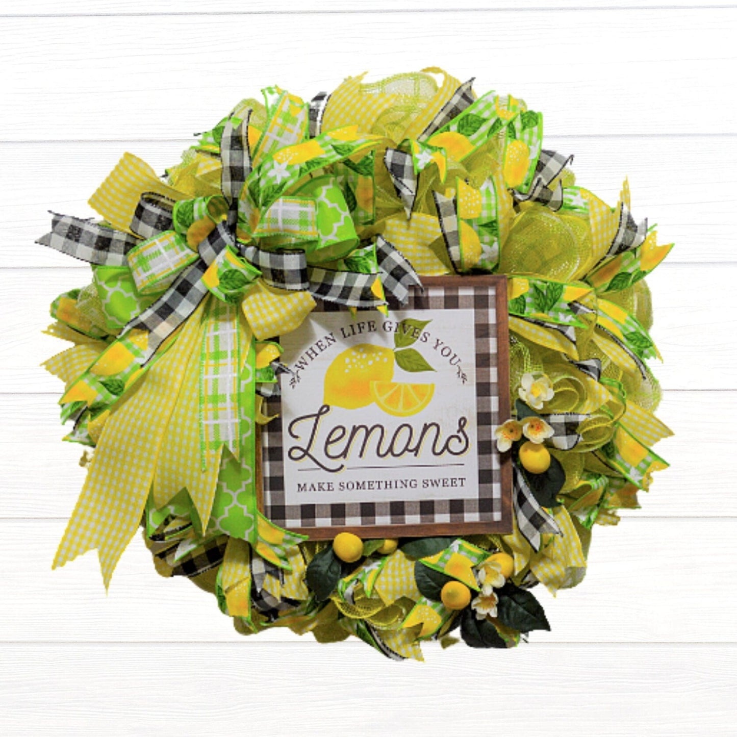 Lemon Wreath for Front Door, Lemon Kitchen Decor, Yellow Green Lemonade Door Hanger, Lemon Porch Decor, Summer Lemonade Wreath,