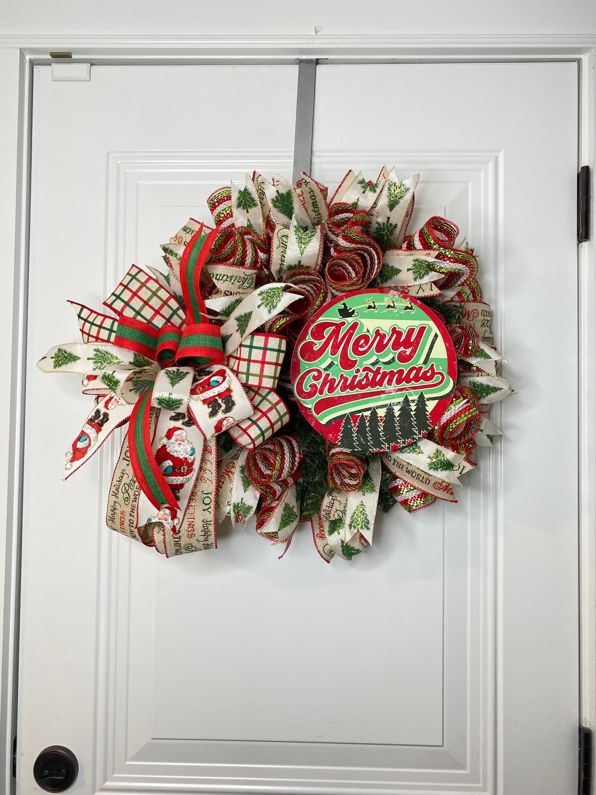 Retro Merry Christmas Wreath, Vintage Looking Mesh Door Hanger, Smaller Red and Green Pixie Wreath for Apartment Front Door,