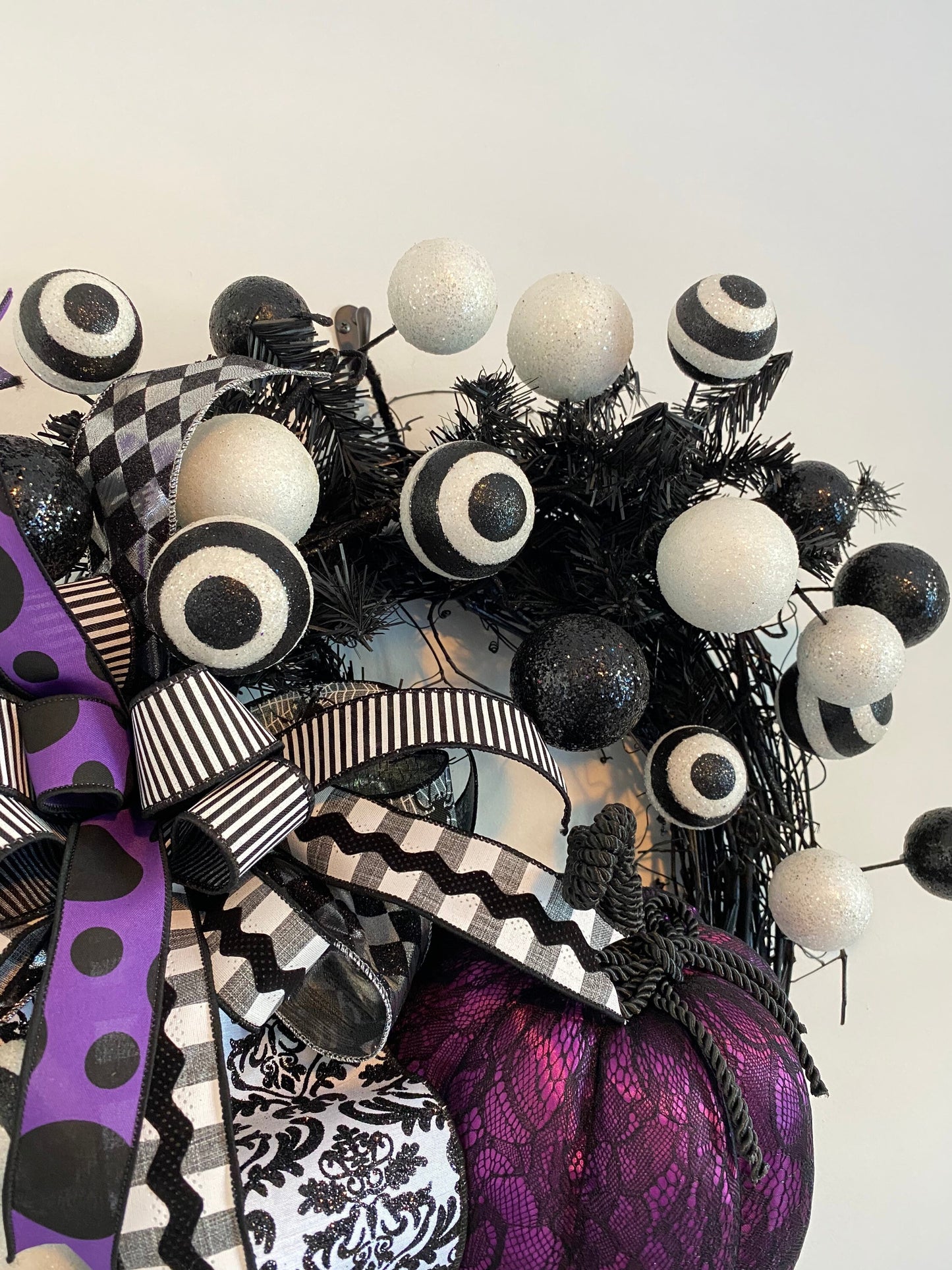 Halloween Wreath, Purple Pumpkin Halloween Wreath For Your Front Door, Black and White Halloween Decorations, Gothic Halloween Party Decor